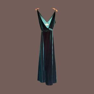 Jenny Yoo Velvet Gown | Emerald Sirencore | Size 8 | Vintage